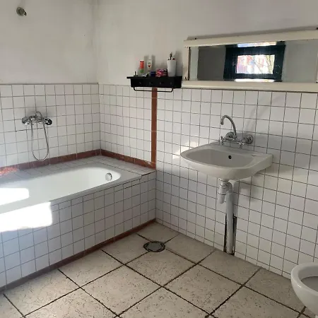 Das Landhaus בית נופש